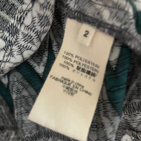 L'AGENCE Printed Sleeveless Blouse with Zip - Picture 7 of 8